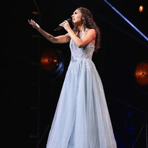 Perfect for corporate events, weddings & intimate settings. some gorgeous photos of our powerhouse vocalist as she stunned the audience with her incredible